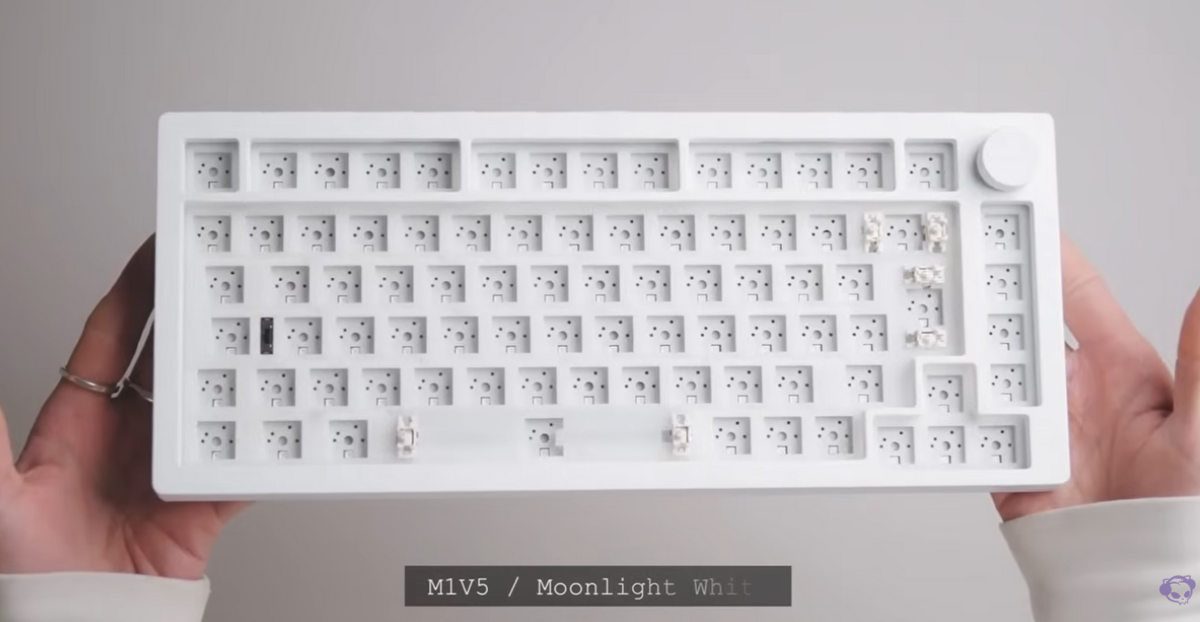 Charger la vidéo : Monsgeek M1 V5 DIY Kit Unboxing &amp; Build
